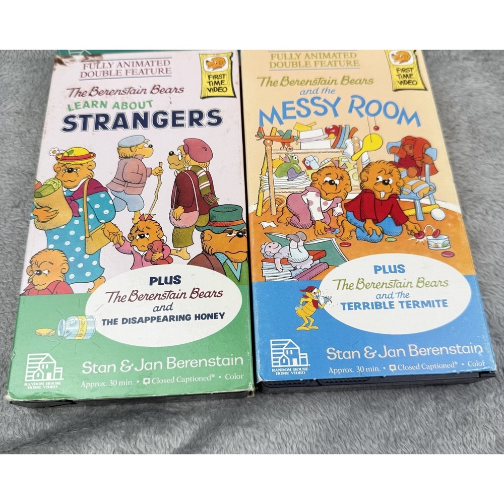 Lot (2) VHS Berenstain Bears - Messy Room Learn About Strangers Vintage 1992